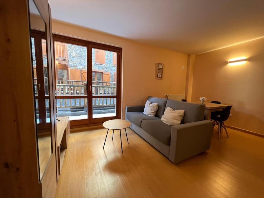 Apartamento Hasta 4 Pax Con Terraza- Nº Hut 08258 Soldeu Exterior foto